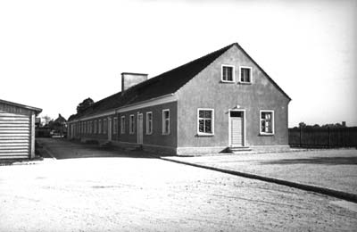 SS-Verwaltungsbaracke, vermutlich Frühjahr 1943 (Foto: SS-Foto, Courtesy of Museu d’Història de Catalunya, Barcelona: Fons Amical de Mauthausen)