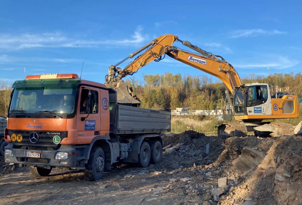 Rubble Cleared from the former Roll Call Square in Gusen