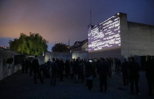 eachnamematters light installation